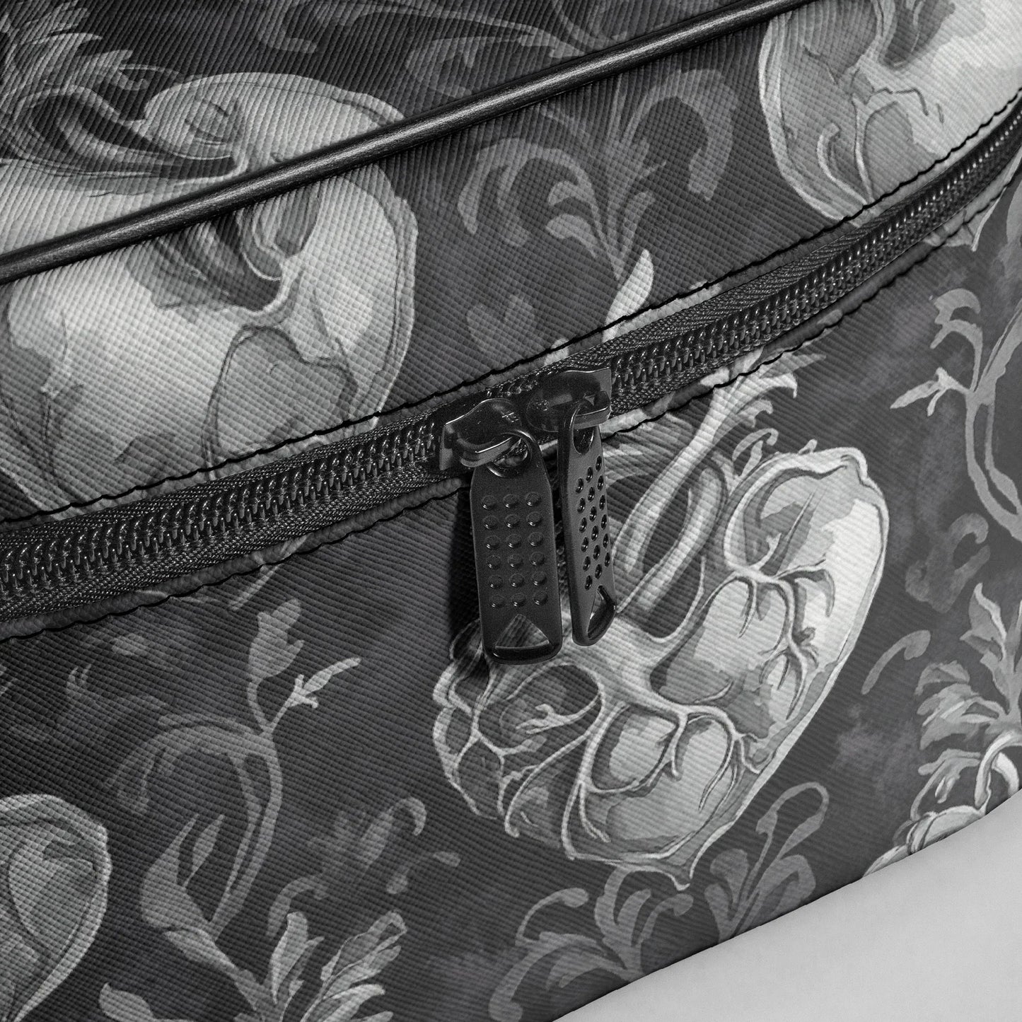 grosse-kosmetiktasche-gothic-black-heart-kosmetiktasche-jlr-design-11 - JLR Design