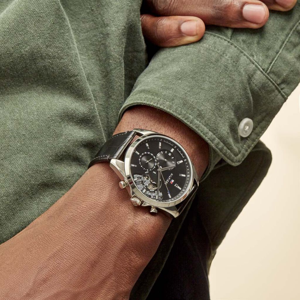 tommy-hilfiger-baker-herrenuhr-1710449-or-skelett-optik-or-schwarzes-lederarmband-and-multifunktion-markenuhren-jlr-design-4 - JLR Design