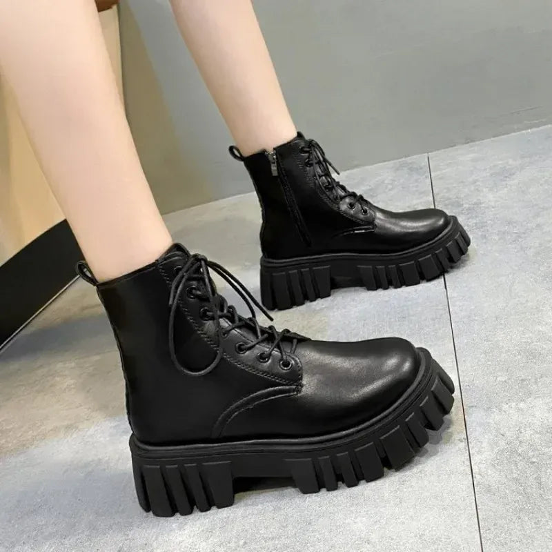 chunky-boots-der-neue-streetstyle-klassiker-boots-jlr-design-4 - JLR Design