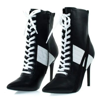 edle-schnurstiefeletten-mit-kontrast-schwarz-weiss-fur-einen-modernen-look-high-heels-jlr-design-1 - JLR Design