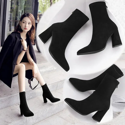 edle-sock-boots-mit-blockabsatz-high-heels-jlr-design-1 - JLR Design