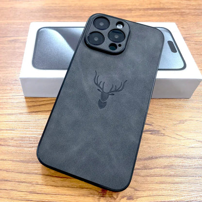 elegante-lederhulle-mit-hirschmotiv-fur-iphone-12-13-14-15-16-minipluspropromax-handyhulle-jlr-design-2 - JLR Design