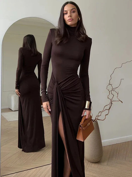 enganliegendes-turtleneck-maxikleid-mit-schlitz-kleid-jlr-design-1 - JLR Design