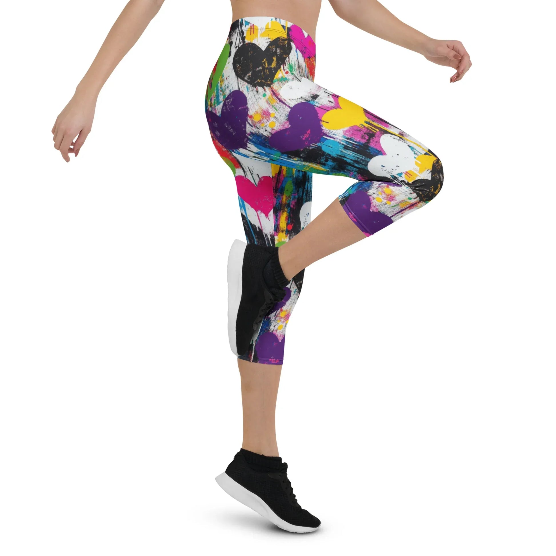 graffiti-hearts-v3-damen-capri-leggings-capri-leggings-jlr-design-5 - JLR Design