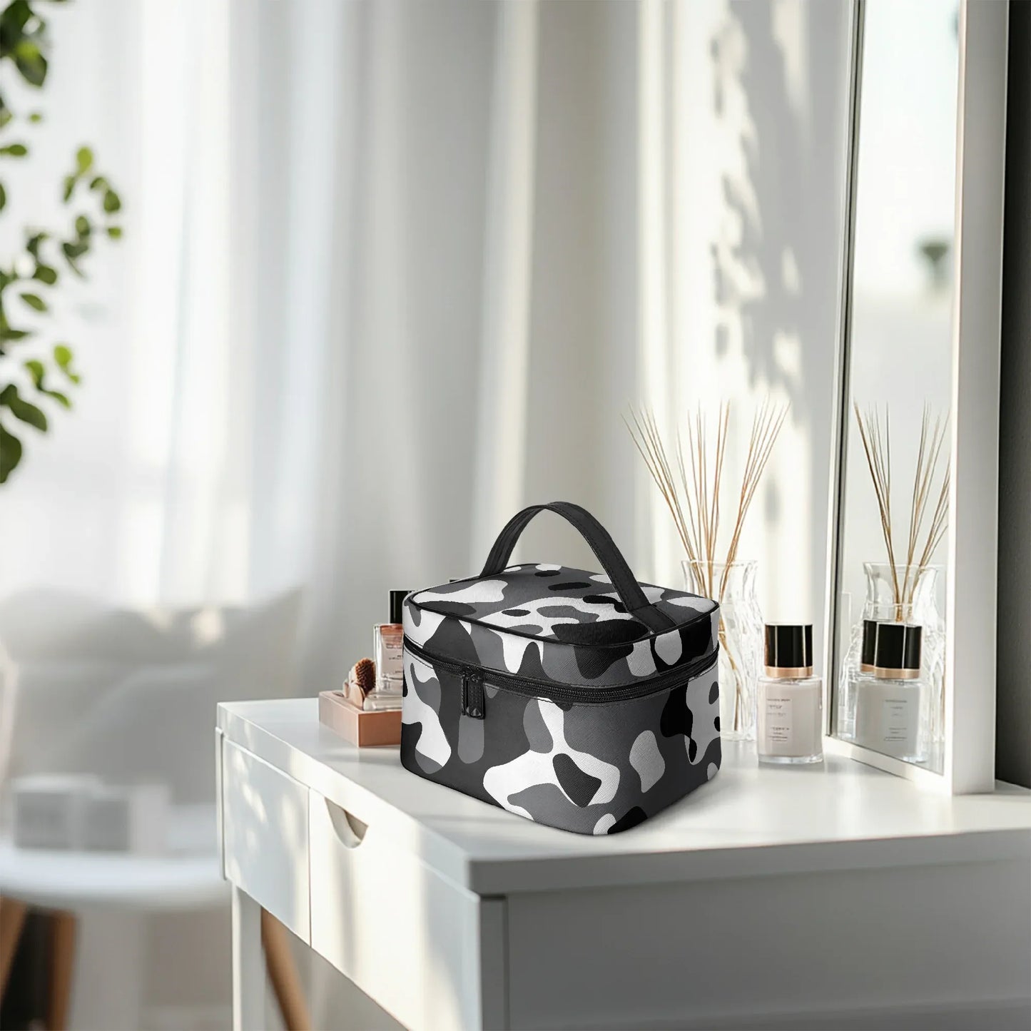 grosse-kosmetiktasche-schwarz-weiss-camouflage-kosmetiktasche-jlr-design-10 - JLR Design