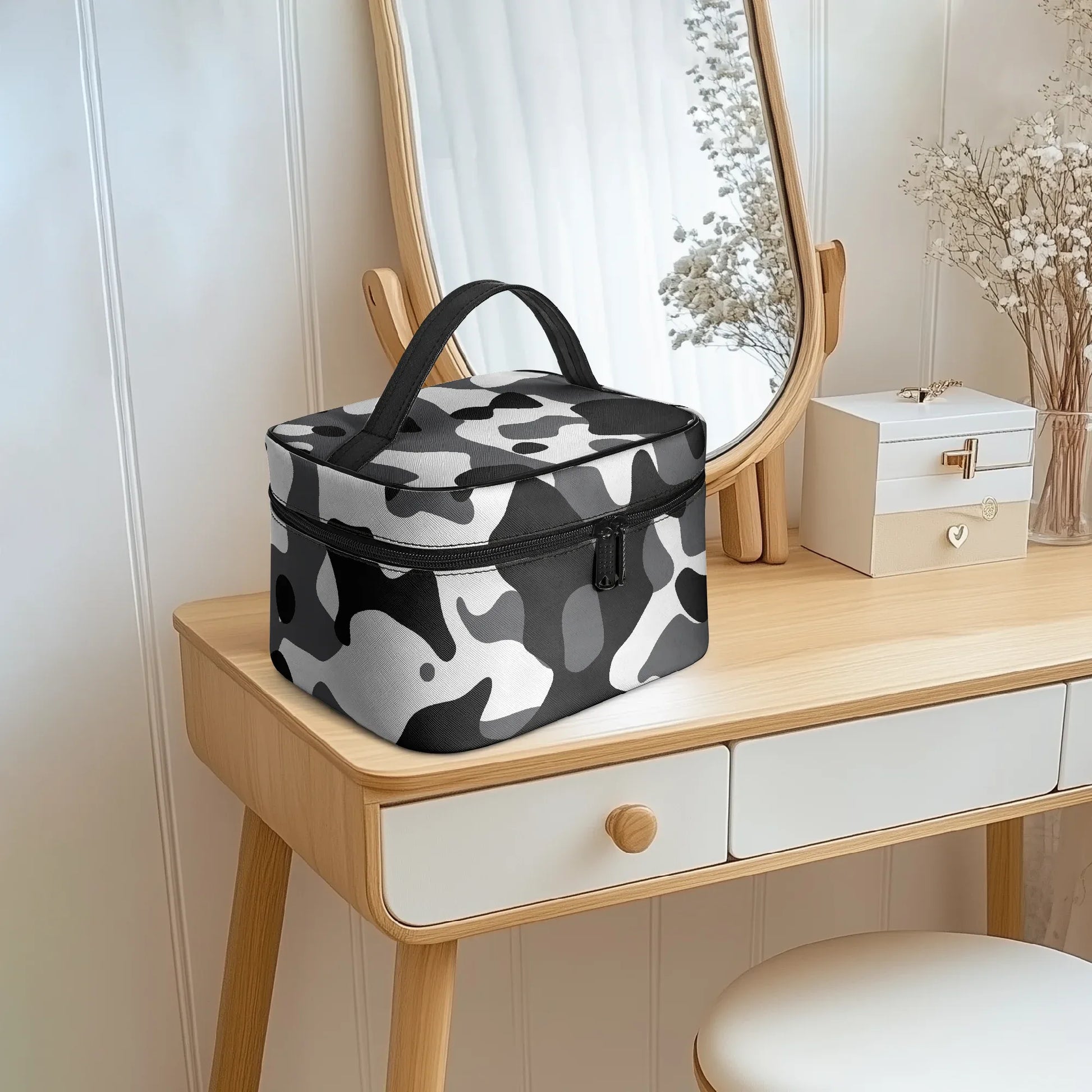 grosse-kosmetiktasche-schwarz-weiss-camouflage-kosmetiktasche-jlr-design-6 - JLR Design