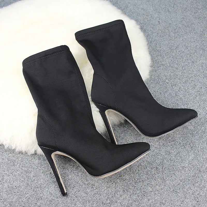 high-heels-aus-stretch-material-high-heels-jlr-design-5 - JLR Design