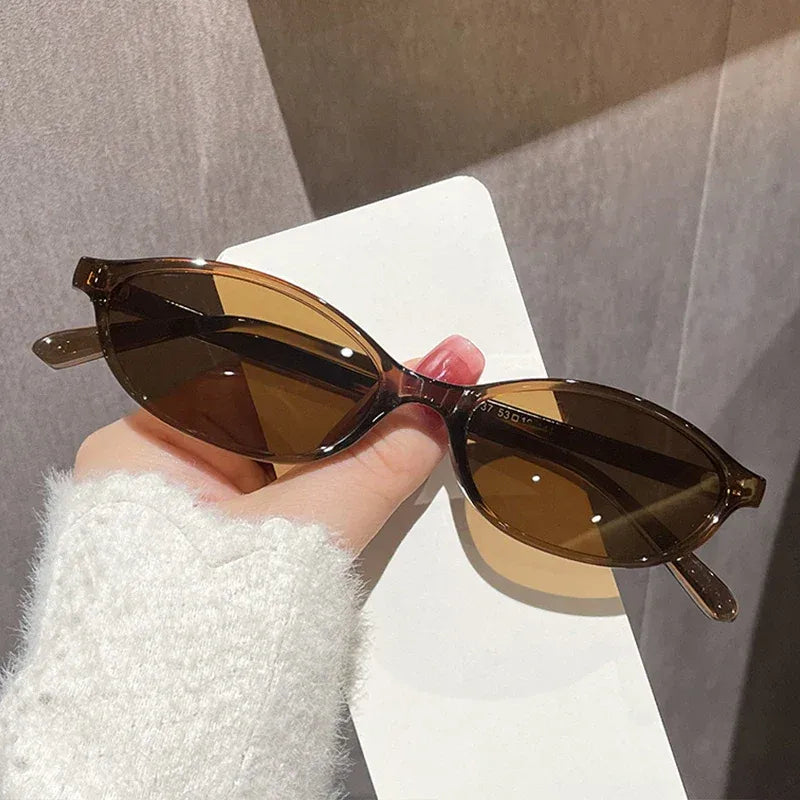 kleine-ovale-sonnenbrille-damen-or-retro-stil-or-uv400-or-modetrend-brille-jlr-design-5 - JLR Design