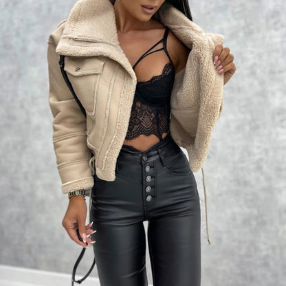 kurze-bikerjacke-in-lammfell-optik-stylische-faux-leather-jacke-fur-damen-jacke-jlr-design-11 - JLR Design