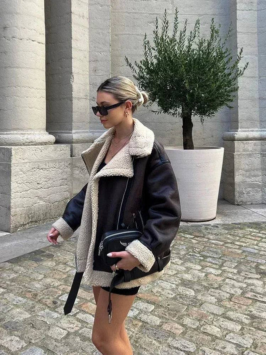 lange-faux-fur-biker-jacke-mit-reissverschlussen-jacke-jlr-design-1 - JLR Design