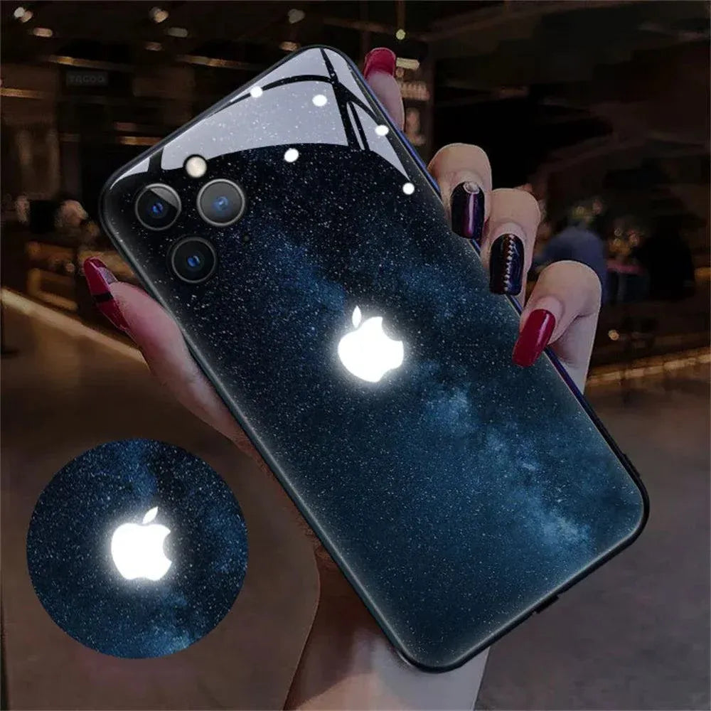 led-iphone-hulle-leuchtender-himmel-interaktives-smart-light-case-aus-glas-phone-case-jlr-design-2 - JLR Design