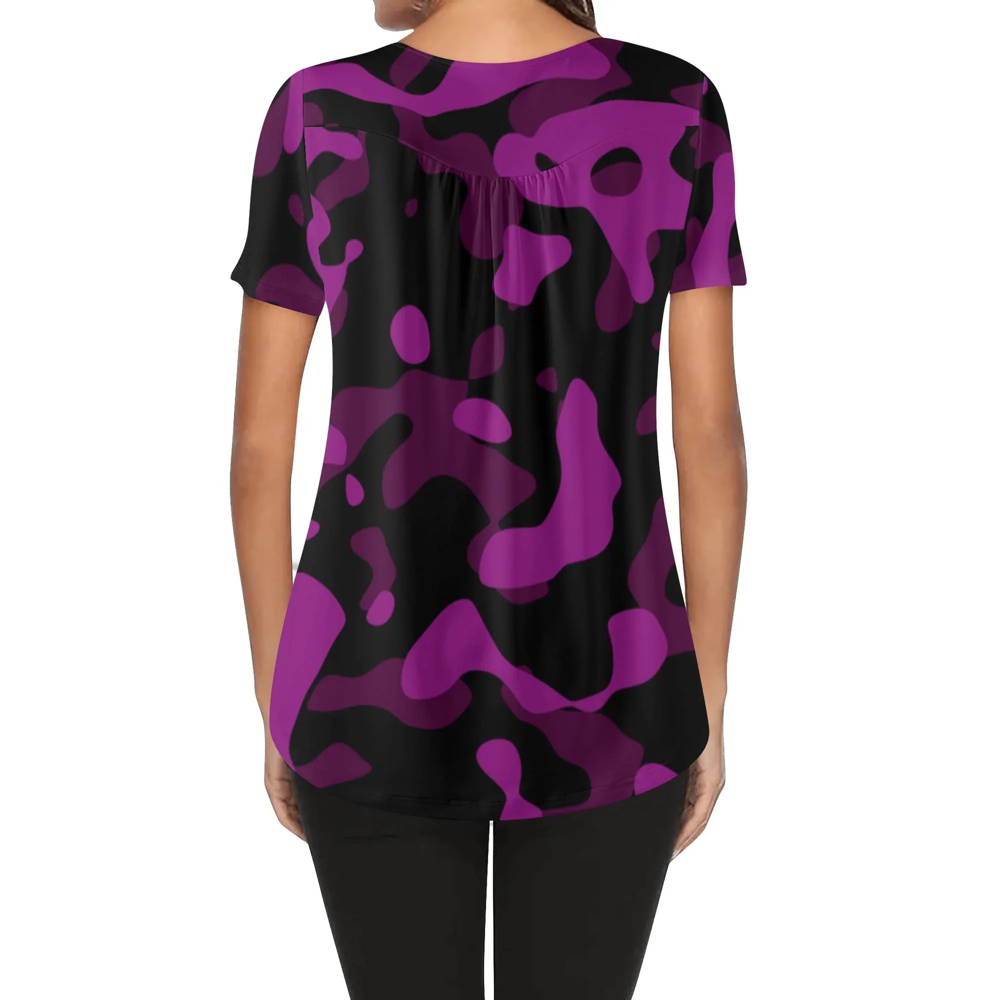 lockere-bluse-mit-u-ausschnitt-und-kurzen-armeln-fur-damen-black-pink-camouflage-bluse-jlr-design-2 - JLR Design