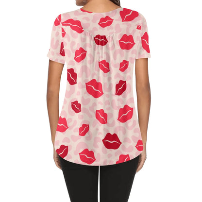 lockere-bluse-mit-u-ausschnitt-und-kurzen-armeln-fur-damen-pink-lips-bluse-jlr-design-2 - JLR Design
