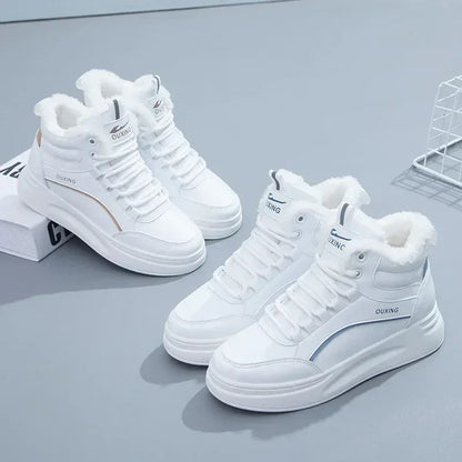 modische-fleece-boots-im-sport-look-boots-jlr-design-3 - JLR Design