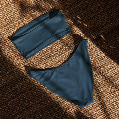 nachhaltiger-bandeau-bikini-arapawa-recyceltes-material-mit-allover-druck-bikini-jlr-design-5 - JLR Design