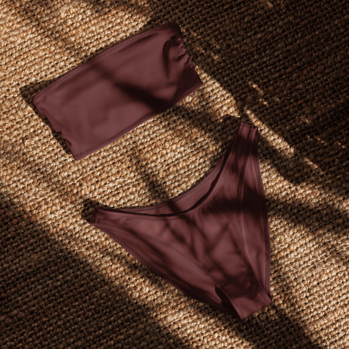 nachhaltiger-bandeau-bikini-auburn-recyceltes-material-mit-allover-druck-bikini-jlr-design-jlr-design-de-4 - JLR Design