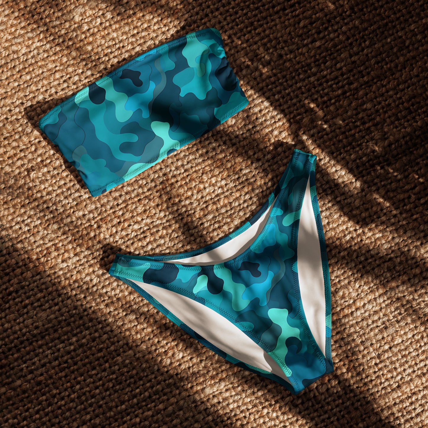 nachhaltiger-bandeau-bikini-blue-camouflage-v3-recyceltes-material-mit-allover-druck-bikini-jlr-design-4 - JLR Design