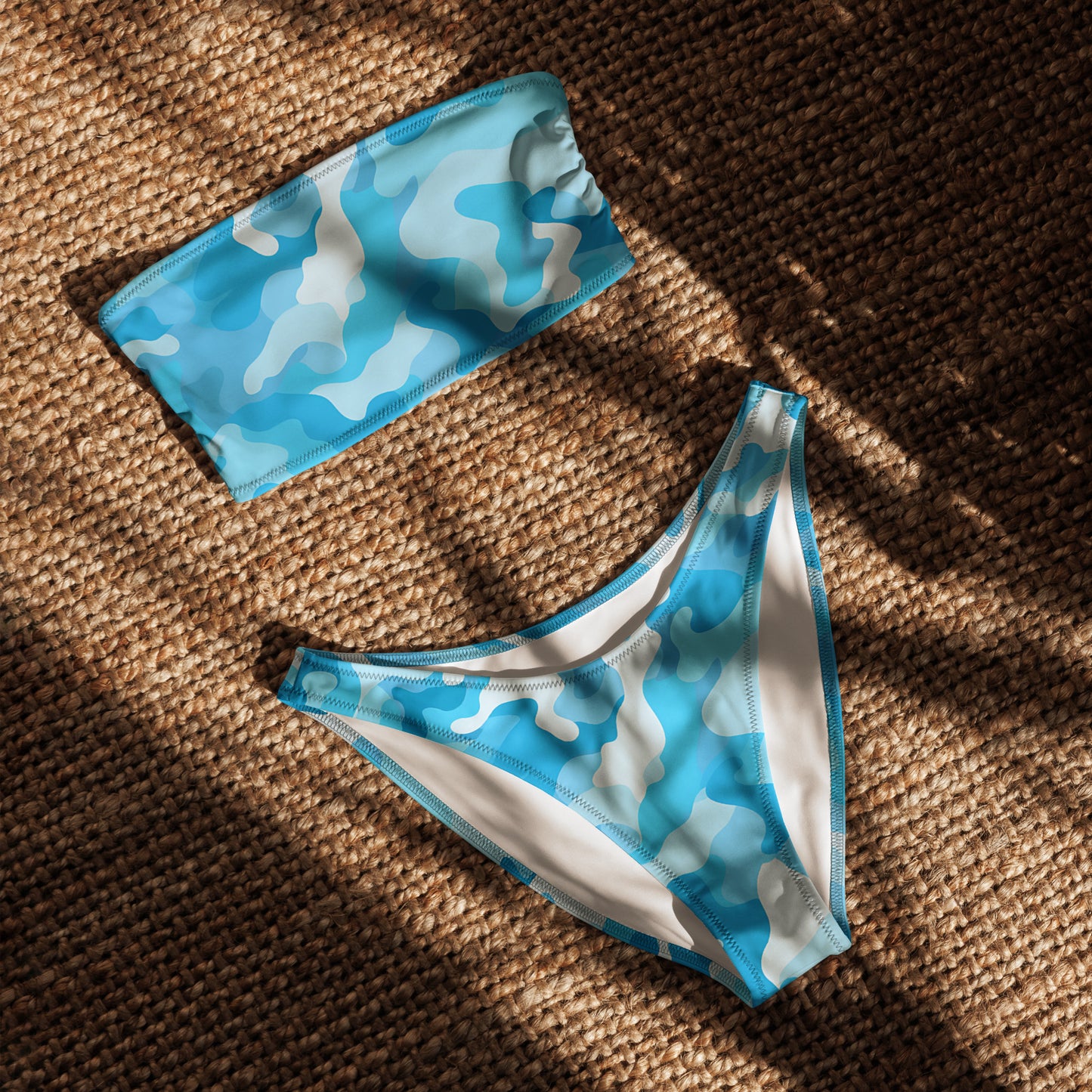 nachhaltiger-bandeau-bikini-blue-camouflage-v4-recyceltes-material-mit-allover-druck-bikini-jlr-design-4 - JLR Design