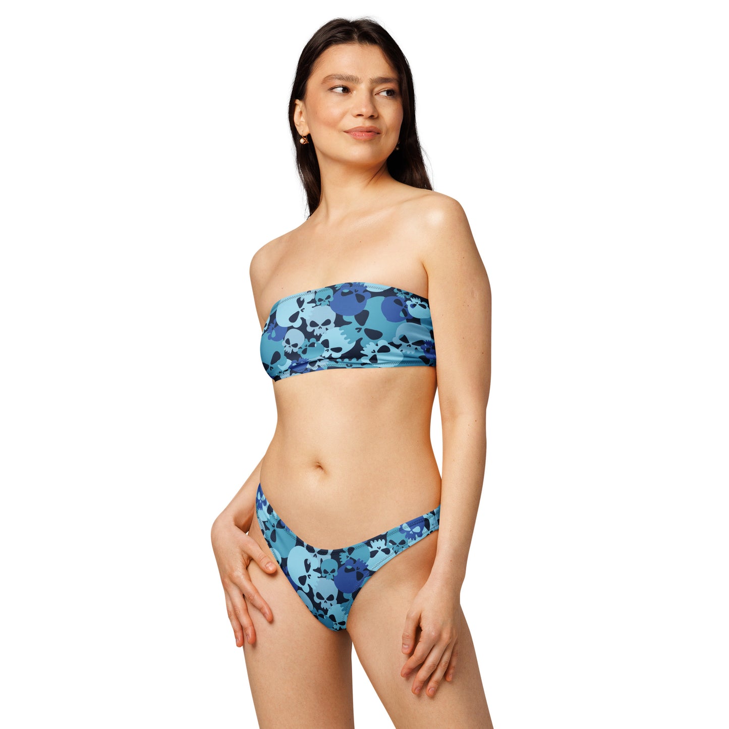 nachhaltiger-bandeau-bikini-blue-skull-recyceltes-material-mit-allover-druck-bikini-jlr-design-2 - JLR Design