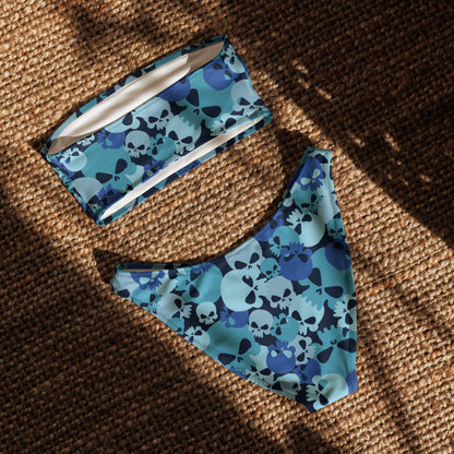 nachhaltiger-bandeau-bikini-blue-skull-recyceltes-material-mit-allover-druck-bikini-jlr-design-5 - JLR Design