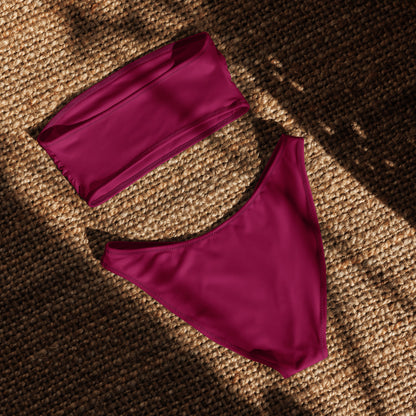 nachhaltiger-bandeau-bikini-burgundy-recyceltes-material-mit-allover-druck-bikini-jlr-design-5 - JLR Design