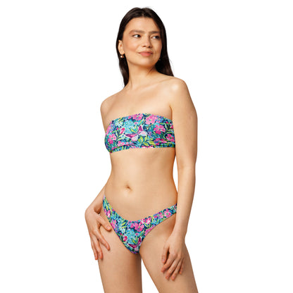 nachhaltiger-bandeau-bikini-colorful-butterfly-v3-recyceltes-material-mit-allover-druck-bikini-jlr-design-2 - JLR Design