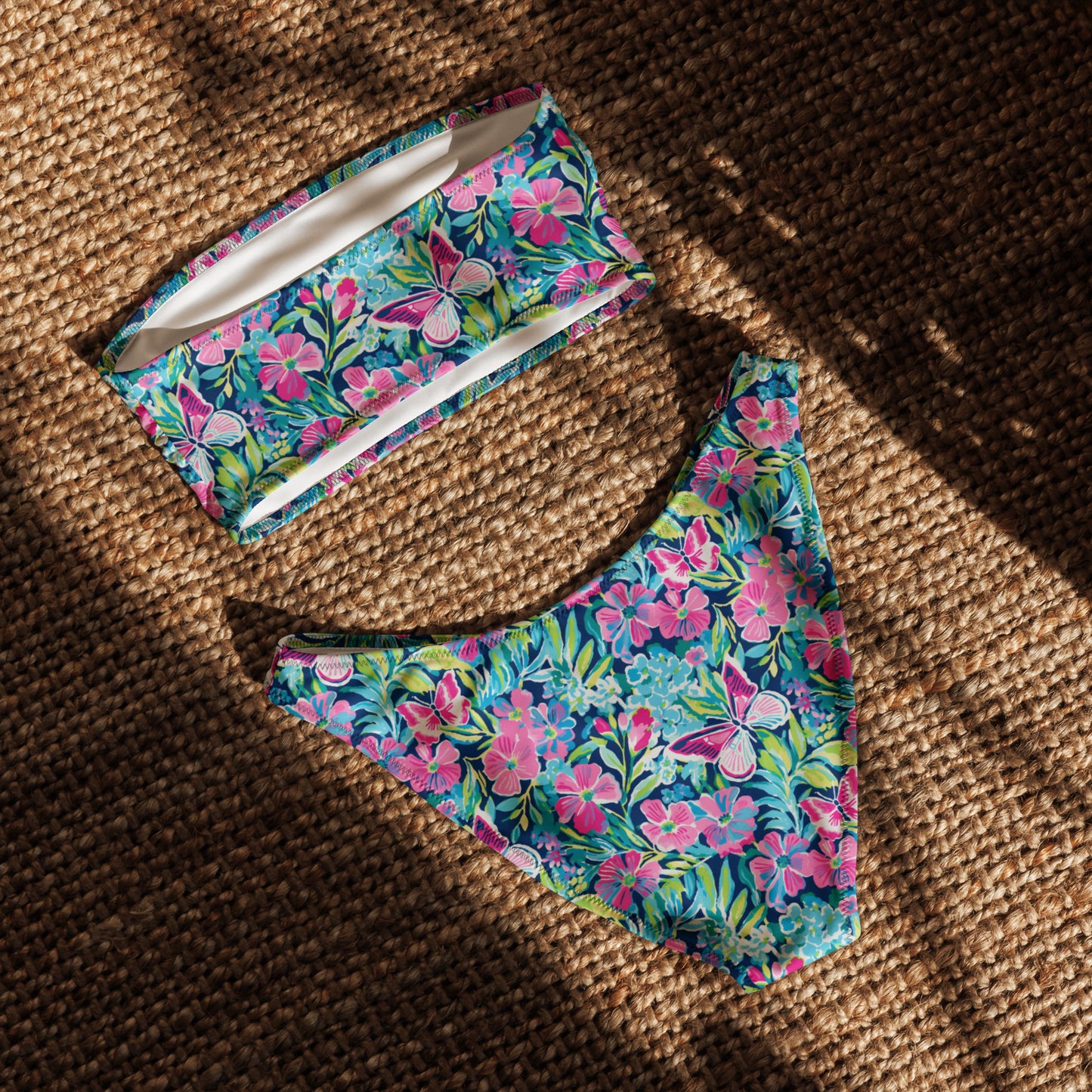 nachhaltiger-bandeau-bikini-colorful-butterfly-v3-recyceltes-material-mit-allover-druck-bikini-jlr-design-5 - JLR Design