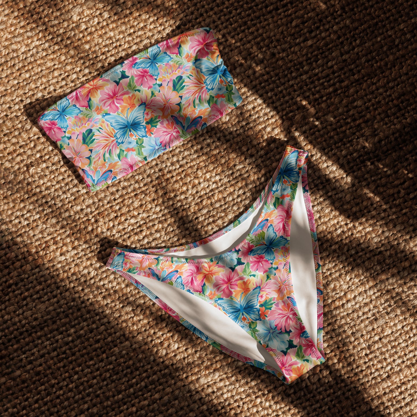 nachhaltiger-bandeau-bikini-colorful-butterfly-v4-recyceltes-material-mit-allover-druck-bikini-jlr-design-4 - JLR Design