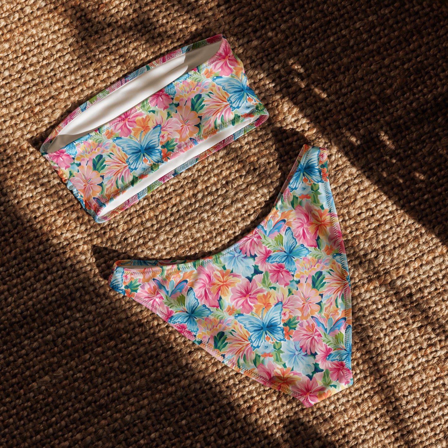 nachhaltiger-bandeau-bikini-colorful-butterfly-v4-recyceltes-material-mit-allover-druck-bikini-jlr-design-5 - JLR Design