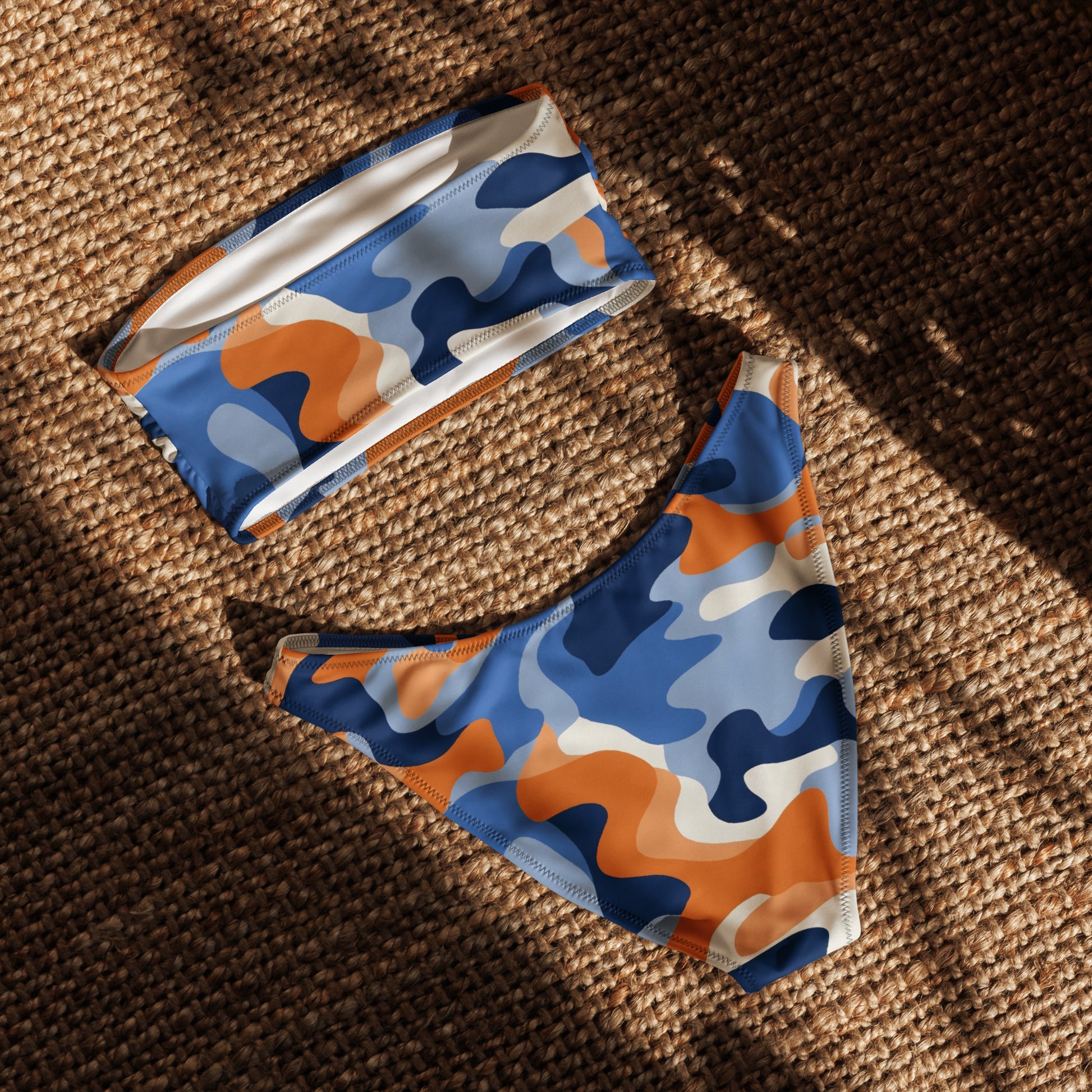 nachhaltiger-bandeau-bikini-colorful-camouflage-v2-recyceltes-material-mit-allover-druck-bikini-jlr-design-5 - JLR Design