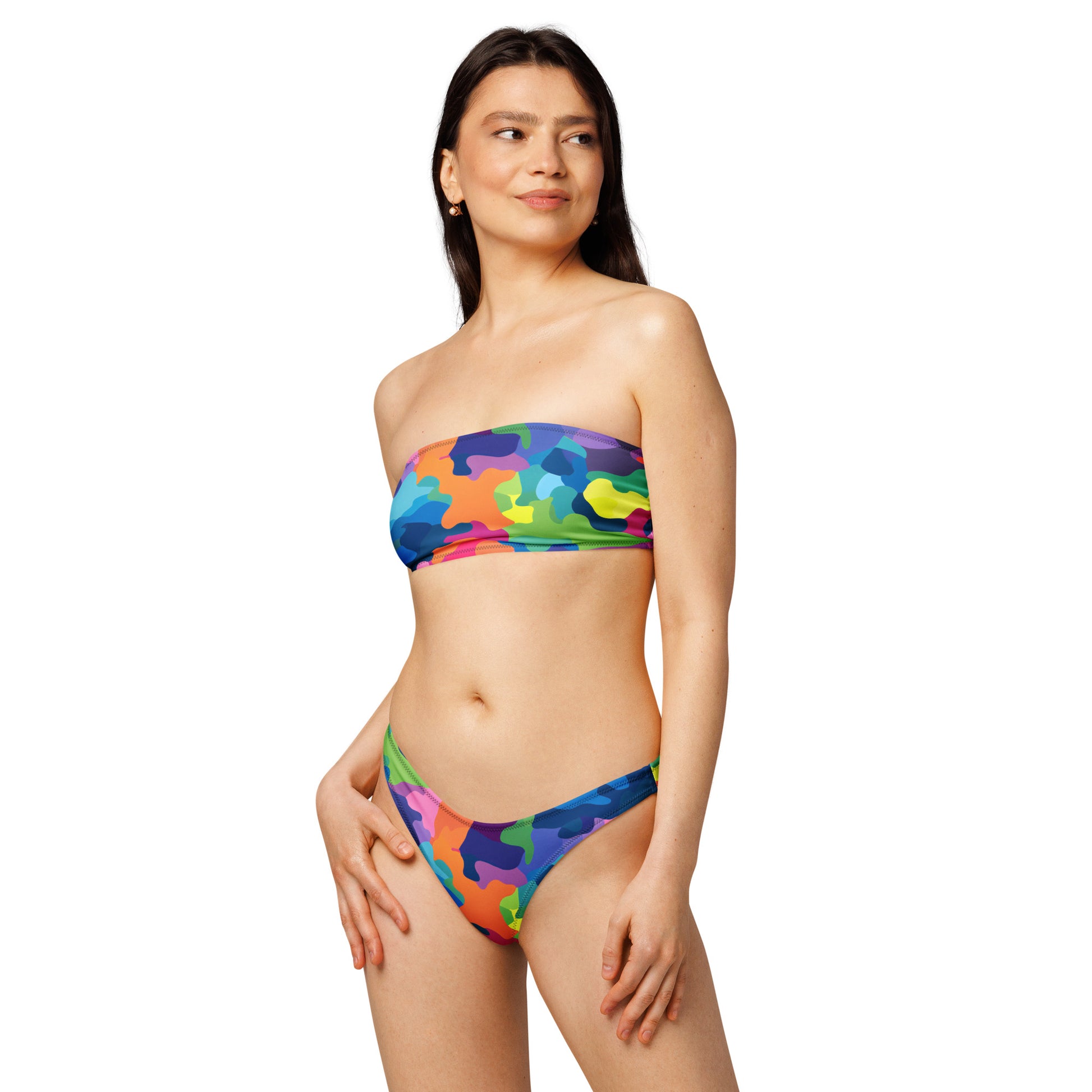 nachhaltiger-bandeau-bikini-colorful-camouflage-v5-recyceltes-material-mit-allover-druck-bikini-jlr-design-2 - JLR Design