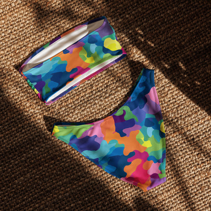 nachhaltiger-bandeau-bikini-colorful-camouflage-v5-recyceltes-material-mit-allover-druck-bikini-jlr-design-5 - JLR Design