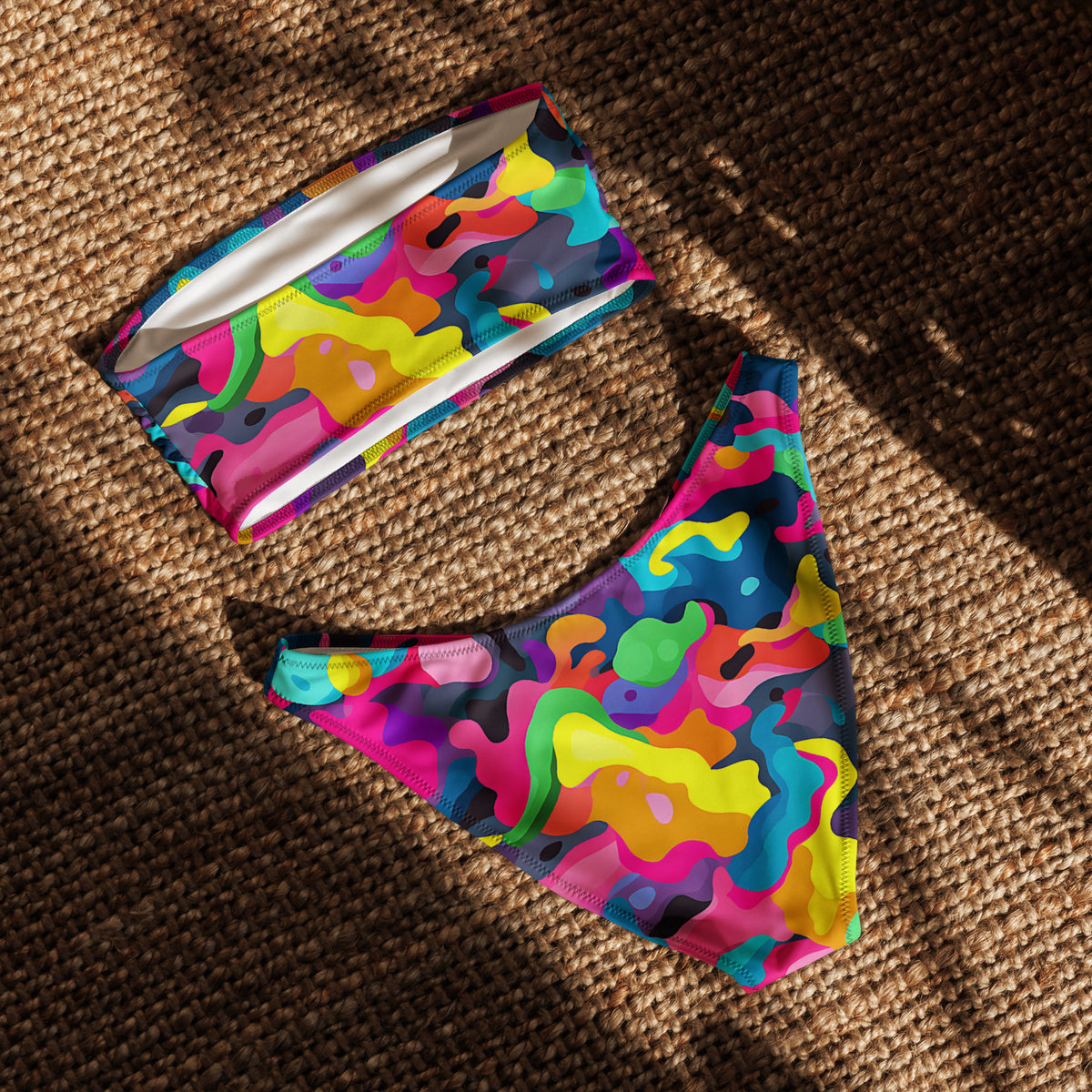 nachhaltiger-bandeau-bikini-colorful-camouflage-v6-recyceltes-material-mit-allover-druck-bikini-jlr-design-jlr-design-de-5 - JLR Design