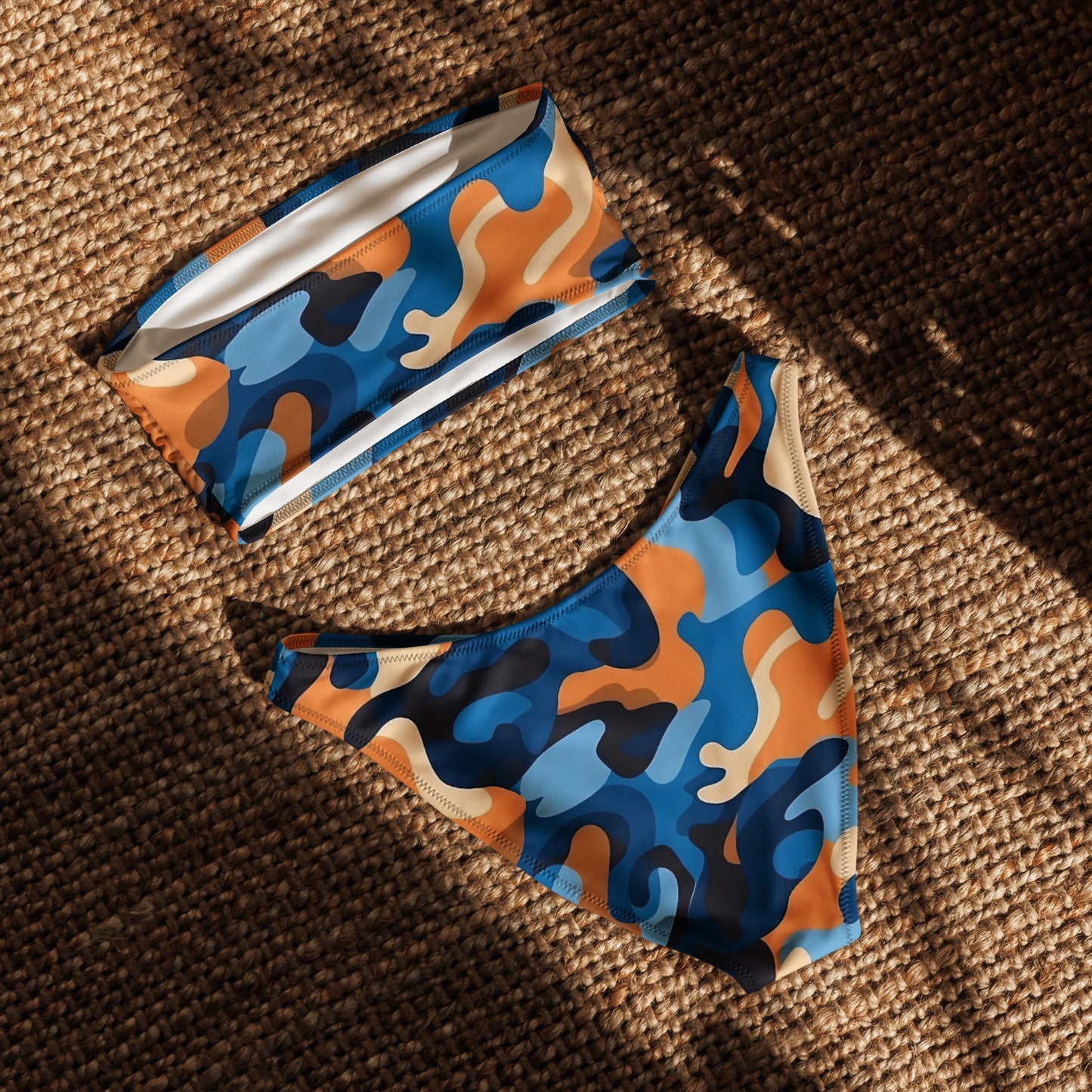 nachhaltiger-bandeau-bikini-colorful-camouflage-v8-recyceltes-material-mit-allover-druck-bikini-jlr-design-5 - JLR Design