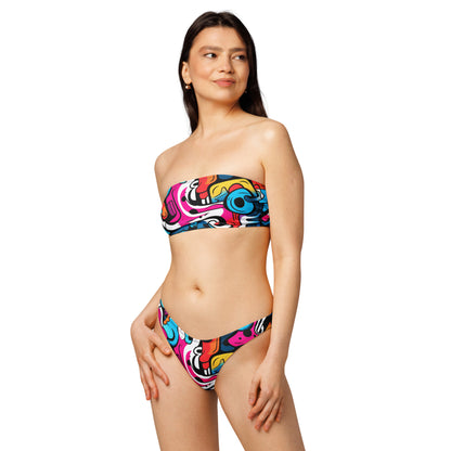 nachhaltiger-bandeau-bikini-colorful-graffiti-v2-recyceltes-material-mit-allover-druck-bikini-jlr-design-2 - JLR Design