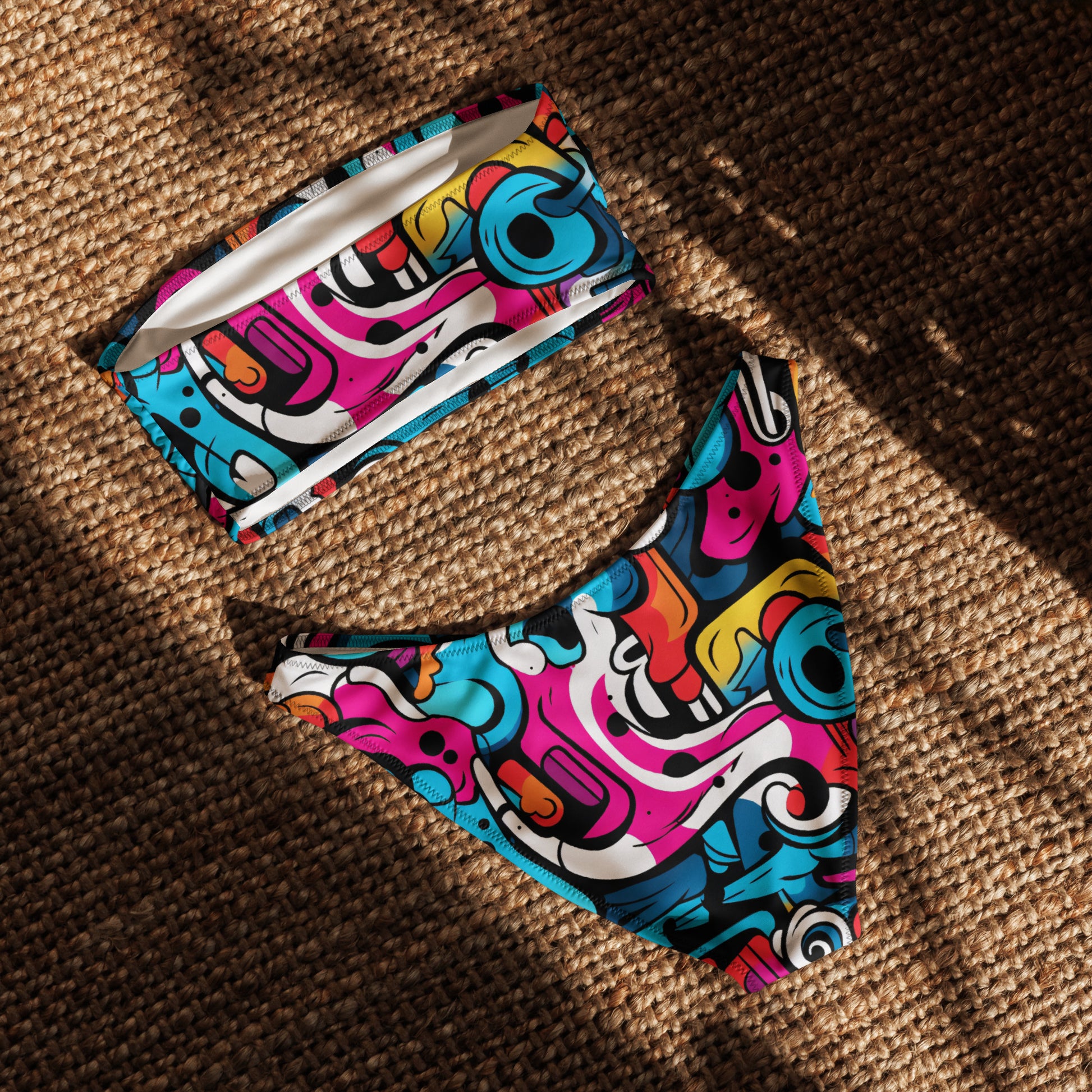 nachhaltiger-bandeau-bikini-colorful-graffiti-v2-recyceltes-material-mit-allover-druck-bikini-jlr-design-5 - JLR Design