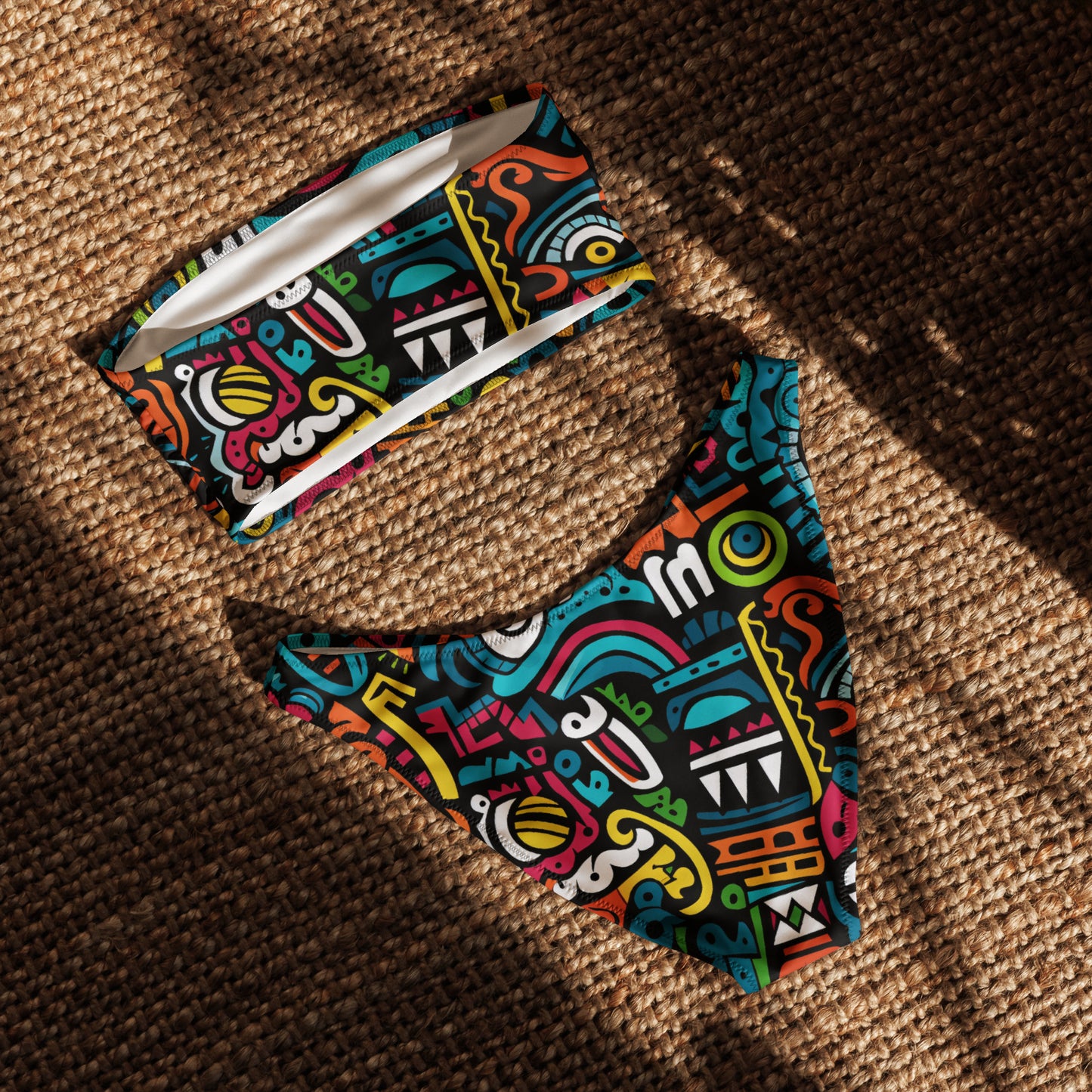 nachhaltiger-bandeau-bikini-colorful-graffiti-v5-recyceltes-material-mit-allover-druck-bikini-jlr-design-5 - JLR Design