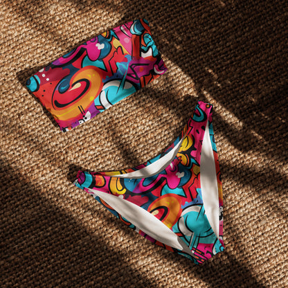 nachhaltiger-bandeau-bikini-colorful-graffiti-v6-recyceltes-material-mit-allover-druck-bikini-jlr-design-4 - JLR Design