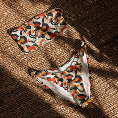 nachhaltiger-bandeau-bikini-geometry-v5-recyceltes-material-mit-allover-druck-bikini-jlr-design-4 - JLR Design