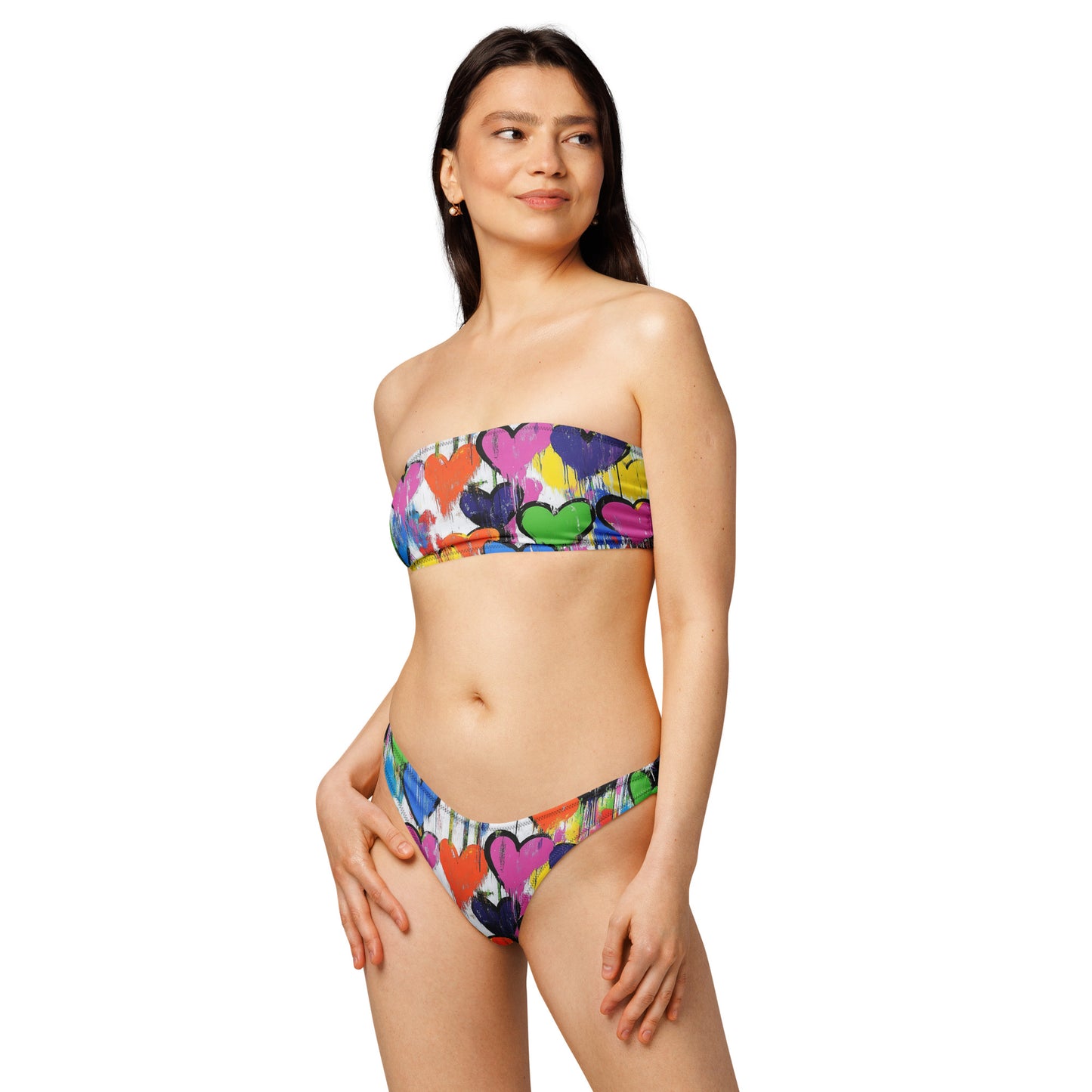 nachhaltiger-bandeau-bikini-graffiti-hearts-v3-recyceltes-material-mit-allover-druck-bikini-jlr-design-2 - JLR Design