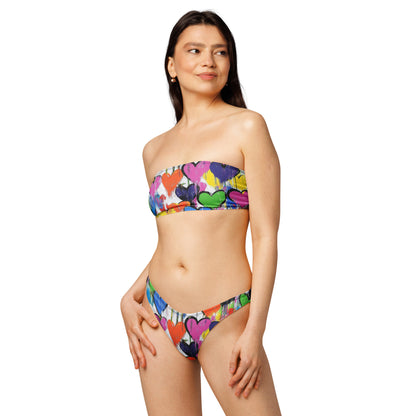 nachhaltiger-bandeau-bikini-graffiti-hearts-v3-recyceltes-material-mit-allover-druck-bikini-jlr-design-2 - JLR Design