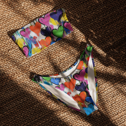 nachhaltiger-bandeau-bikini-graffiti-hearts-v3-recyceltes-material-mit-allover-druck-bikini-jlr-design-4 - JLR Design