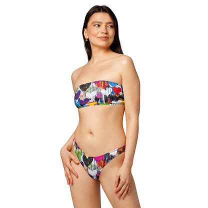 nachhaltiger-bandeau-bikini-graffiti-hearts-v4-recyceltes-material-mit-allover-druck-bikini-jlr-design-2 - JLR Design