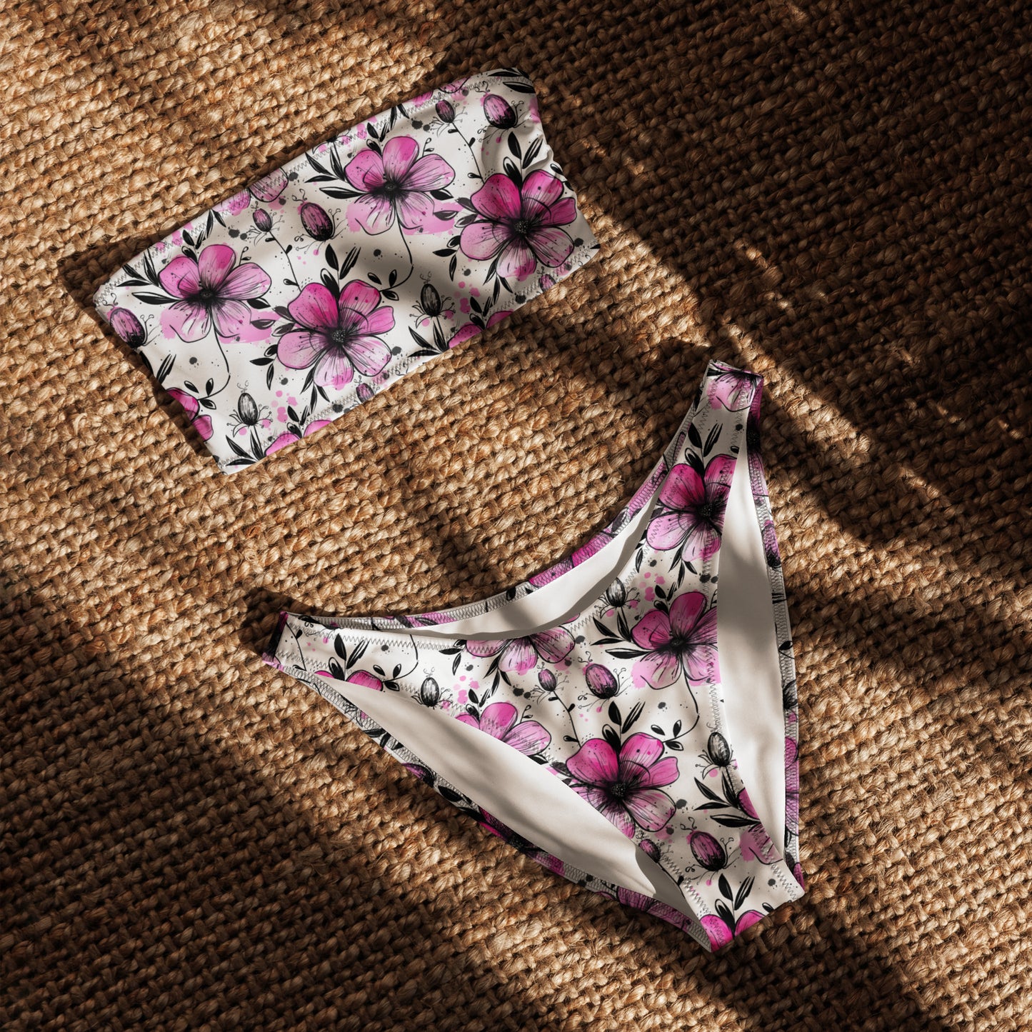 nachhaltiger-bandeau-bikini-inky-petals-v1-recyceltes-material-mit-allover-druck-bikini-jlr-design-4 - JLR Design