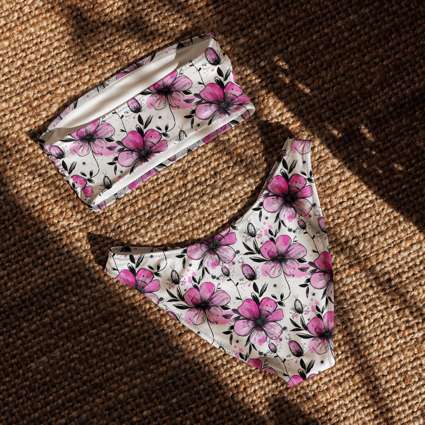 nachhaltiger-bandeau-bikini-inky-petals-v1-recyceltes-material-mit-allover-druck-bikini-jlr-design-5 - JLR Design