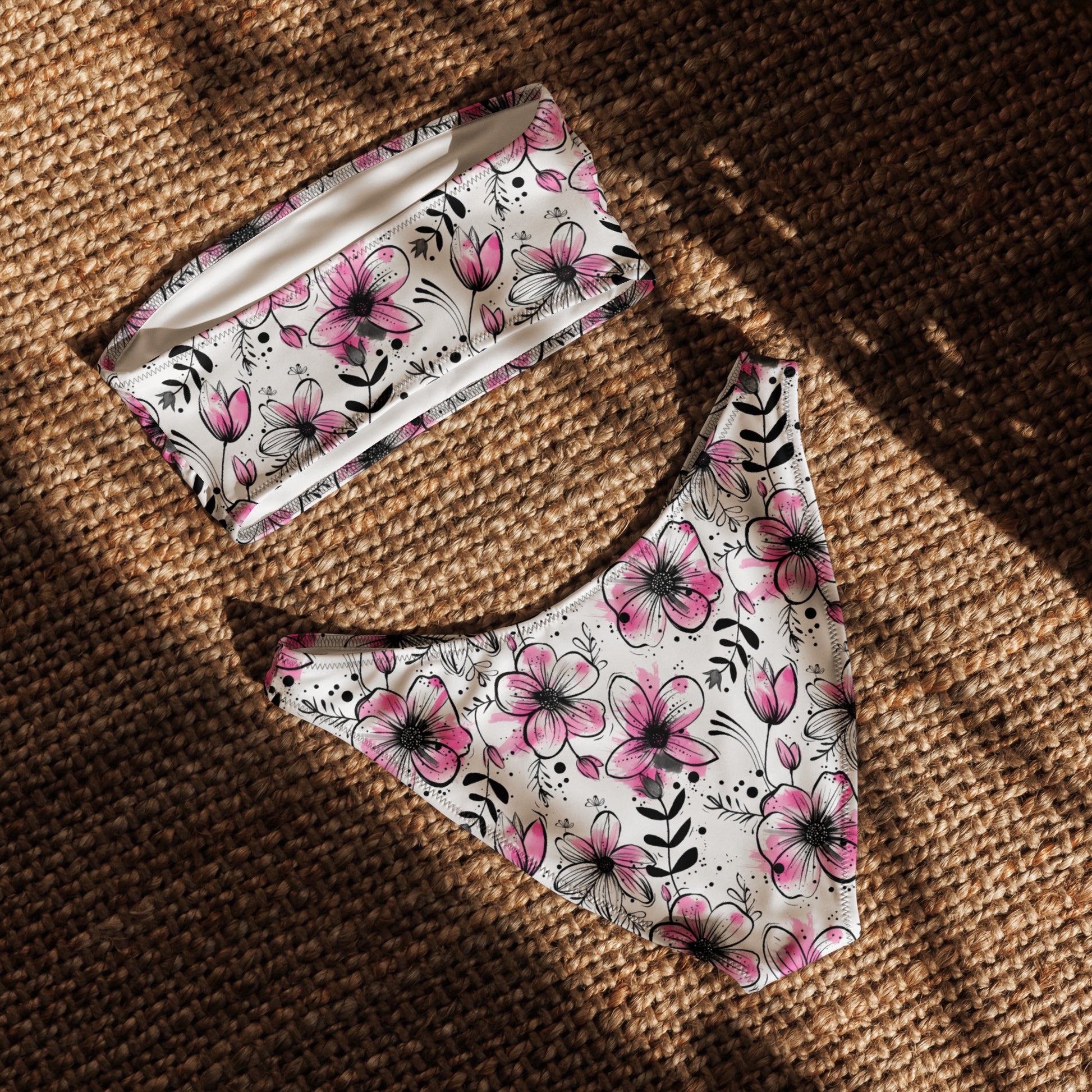 nachhaltiger-bandeau-bikini-inky-petals-v3-recyceltes-material-mit-allover-druck-bikini-jlr-design-5 - JLR Design