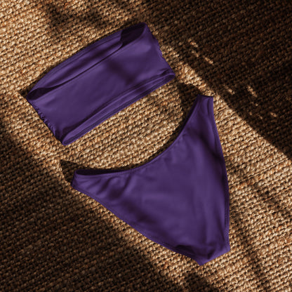 nachhaltiger-bandeau-bikini-lila-recyceltes-material-mit-allover-druck-bikini-jlr-design-5 - JLR Design
