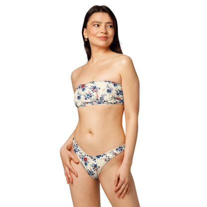 nachhaltiger-bandeau-bikini-patriotic-v4-recyceltes-material-mit-allover-druck-bikini-jlr-design-2 - JLR Design