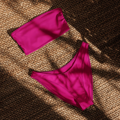 nachhaltiger-bandeau-bikini-pink-recyceltes-material-mit-allover-druck-bikini-jlr-design-4 - JLR Design