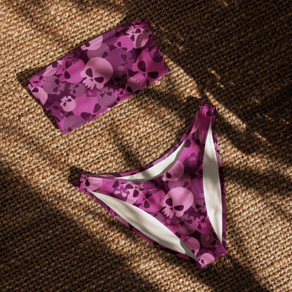 nachhaltiger-bandeau-bikini-pink-skull-recyceltes-material-mit-allover-druck-bikini-jlr-design-4 - JLR Design